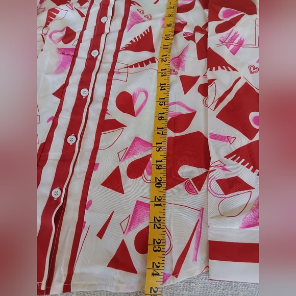 SHEIN Red and Pink Geometric Shirt - Picture 4 of 6